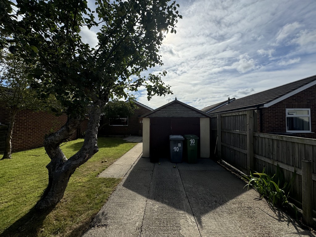 Image of Eastfield Crescent, Badger Hill