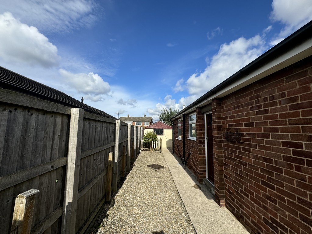 Image of Eastfield Crescent, Badger Hill