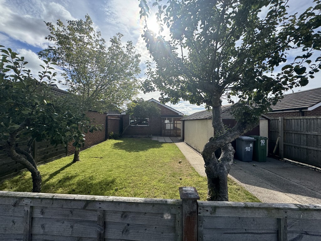 Image of Eastfield Crescent, Badger Hill